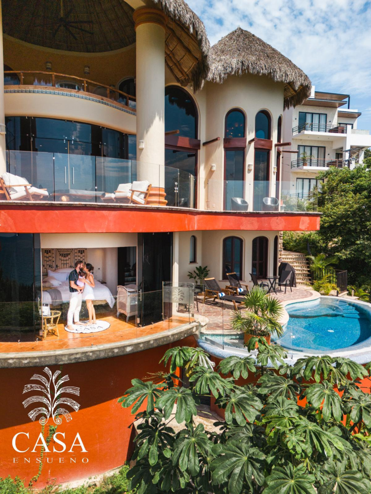 Sayulita’s premier luxury surf villa. Ocean views, private pool, open-air living, and concierge service. Ideal for families, weddings, wellness retreats, and remote work travelers.